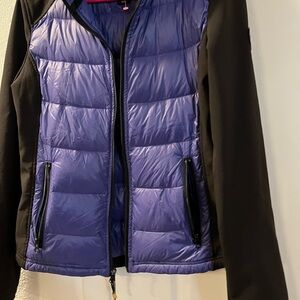 Elegant Women's Black and Purple Puffer Jacket